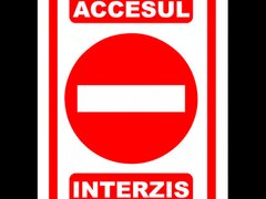 Semn accesul interzis